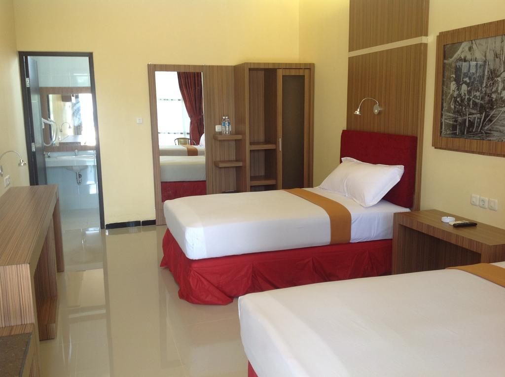 Hotel Banjar Permai Banjarbaru Номер фото