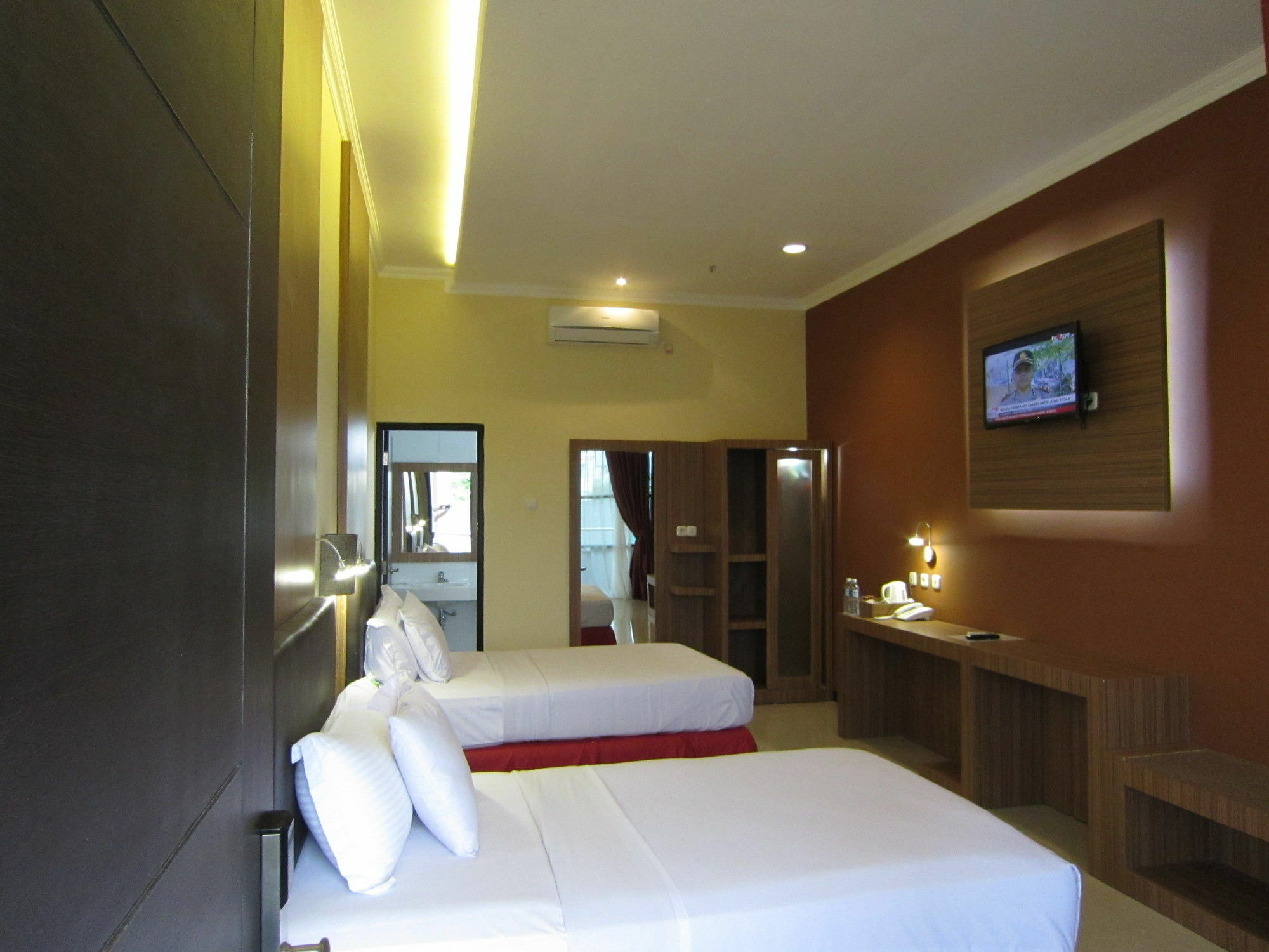 Hotel Banjar Permai Banjarbaru Экстерьер фото